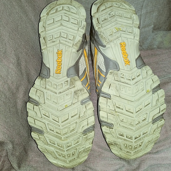 Reebok DMXRIDE athletic running shoe - Picture 3 of 6